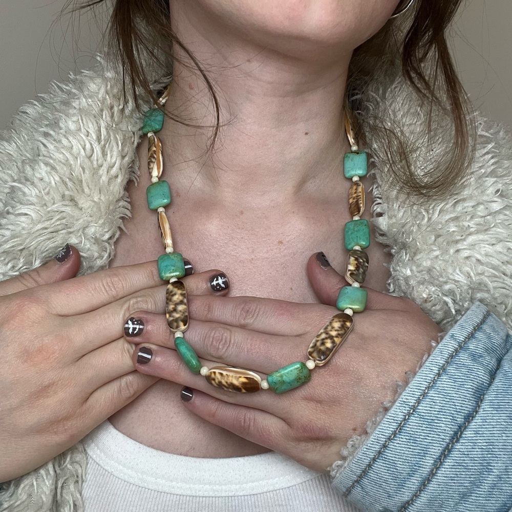 Turquoise &‎ Shell 90s/Y2k Handmade Nautical Boho Necklace 🐬 🐚